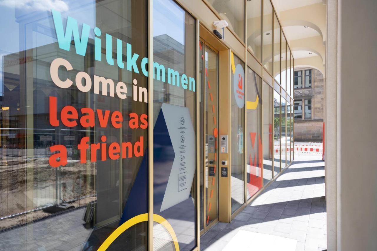 Meininger Hotel Bremen Hauptbahnhof Экстерьер фото